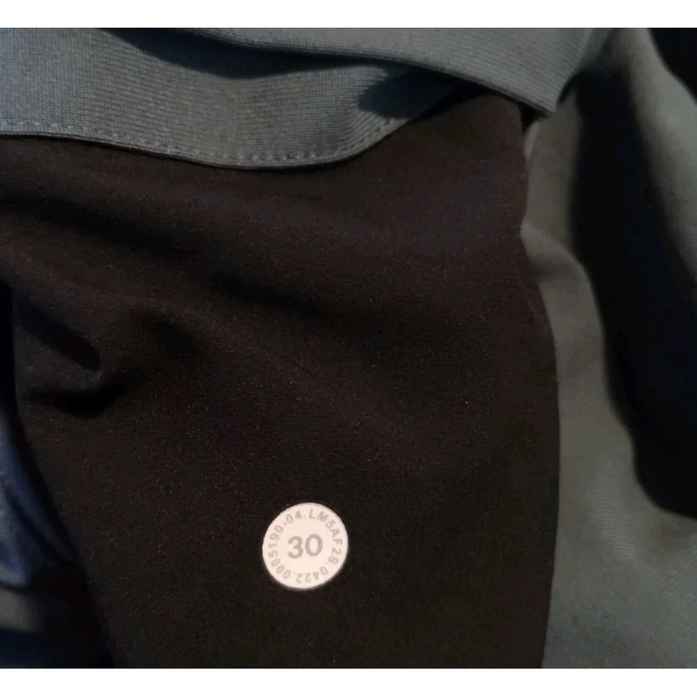 Lululemon Commission Pant Slim Warpstreme Men's 30 Preppy‎ Athleisure